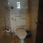 兰德豪斯耶格尔公寓酒店 *